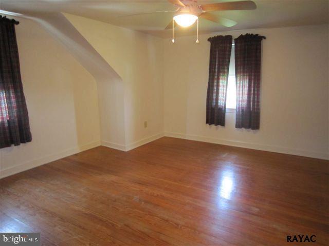 326 Greystone Road York, PA 17402 - Photo 11 of 23 Gallery Image 11