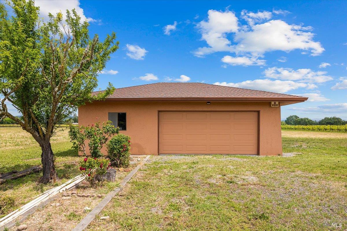 2062 Woolsey Road Fulton, CA 95439 - Photo 5 of 44