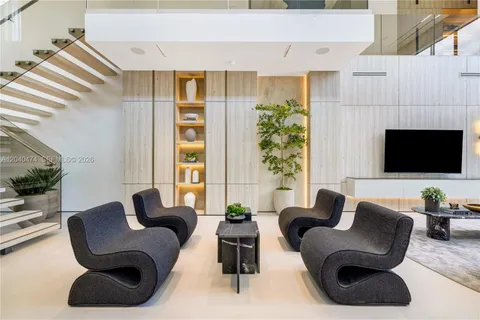 $4,700,000 | 1008 Northeast 114th Street, Biscayne Park, FL 33161