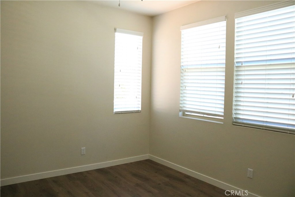 100 Desert Bloom Irvine, CA 92618 - Photo 7 of 15 an empty room with a window