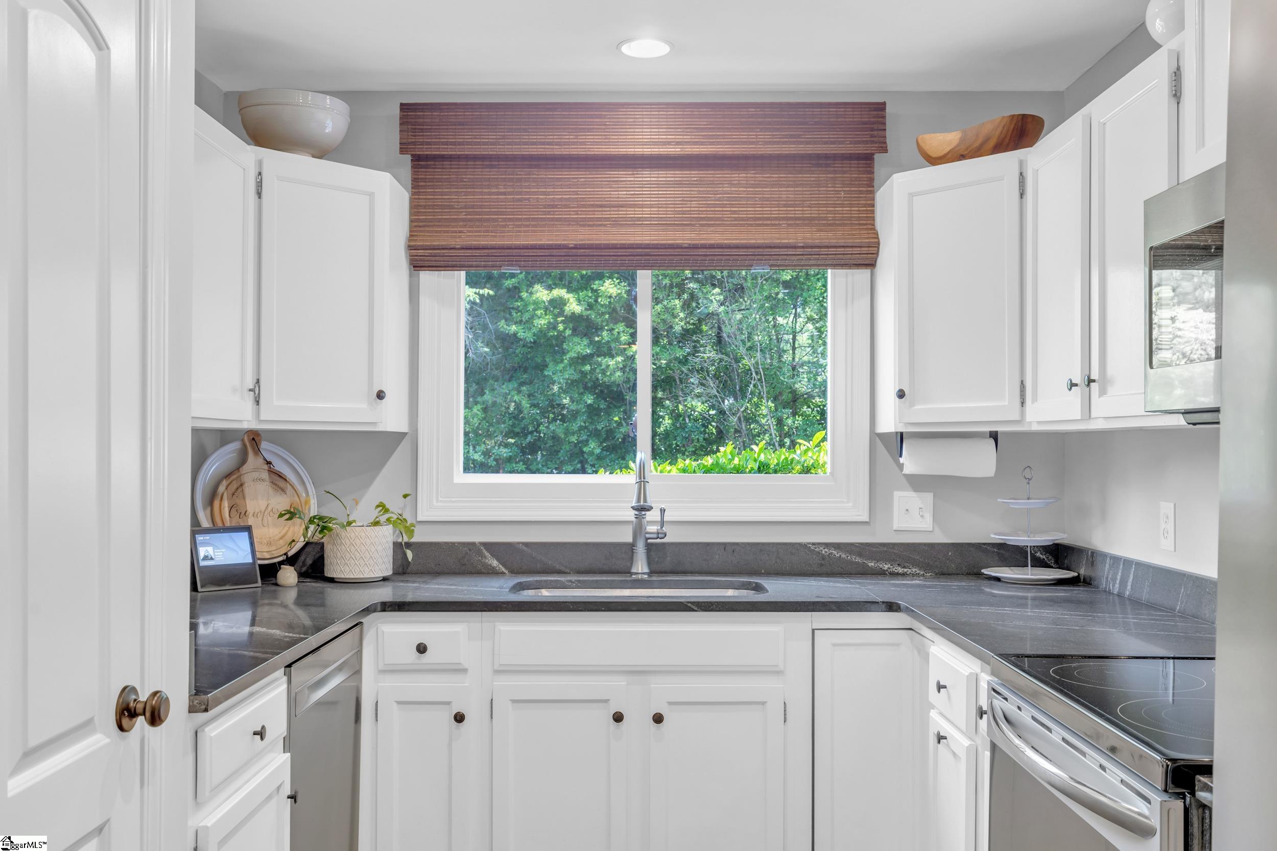 150 Stallings Road, Unit A1 Taylors, SC 29687 - Photo 9 of 26 Gallery Image 9