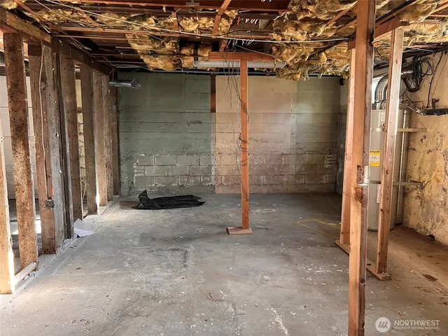 $449,950 | 10049 8th Avenue Southwest, Seattle, WA 98146