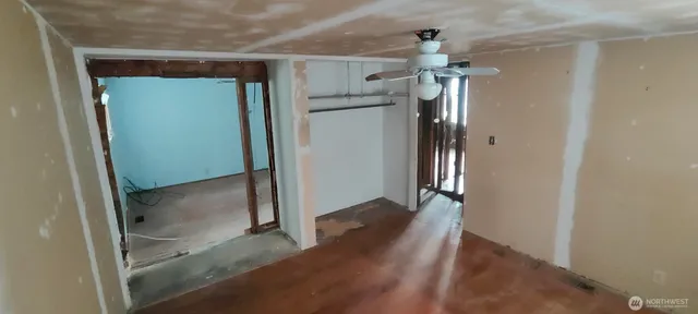 $449,950 | 10049 8th Avenue Southwest, Seattle, WA 98146