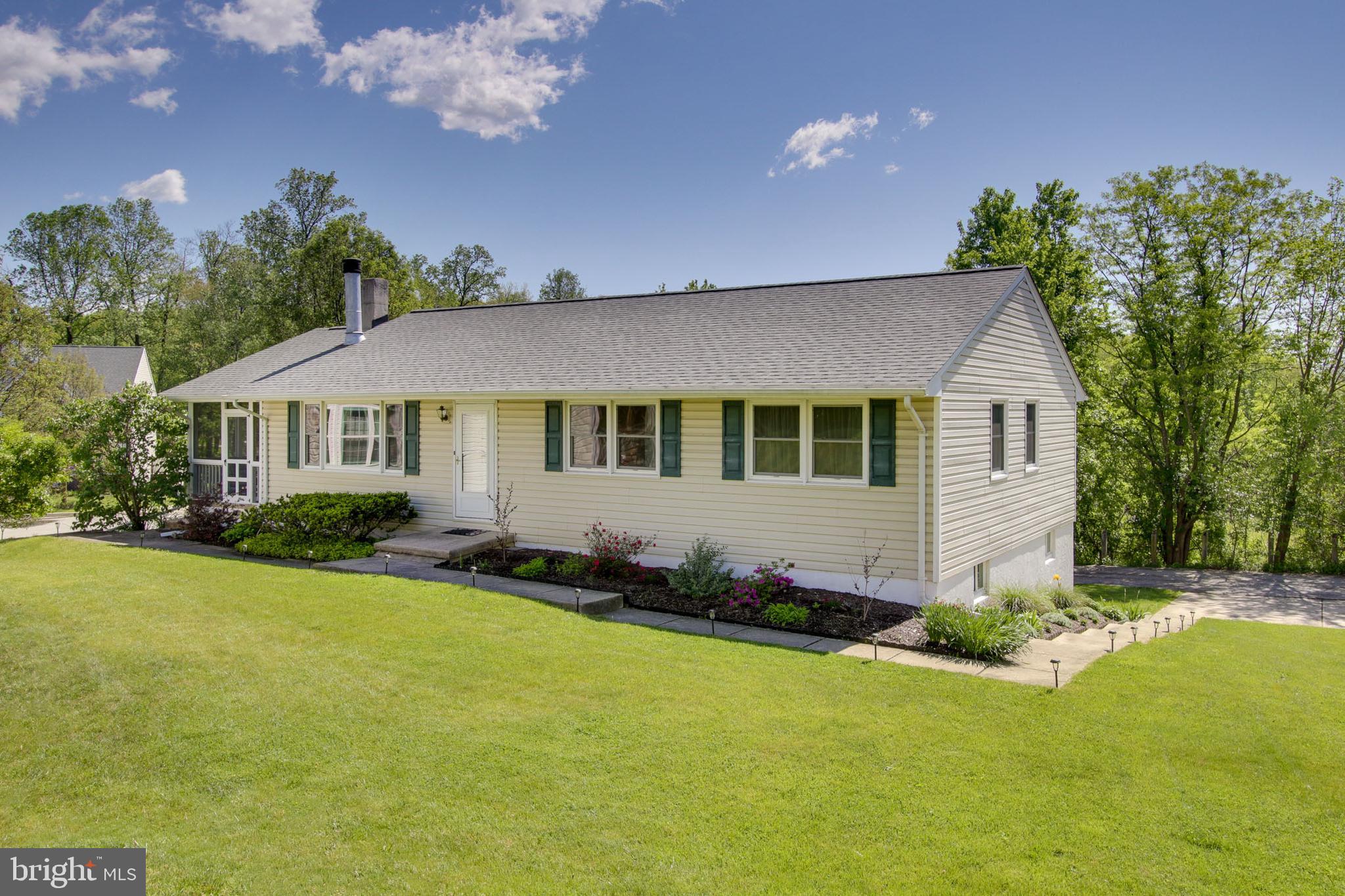 8016 Roland Court Elkridge, MD 21075 - Photo 3 of 42 Gallery Image 3
