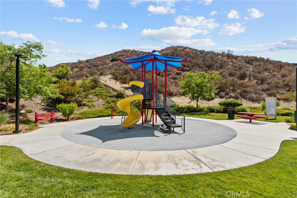 19735 Edmonds Place Saugus, CA 91350 - Photo 29 of 34 a view of a park with slide