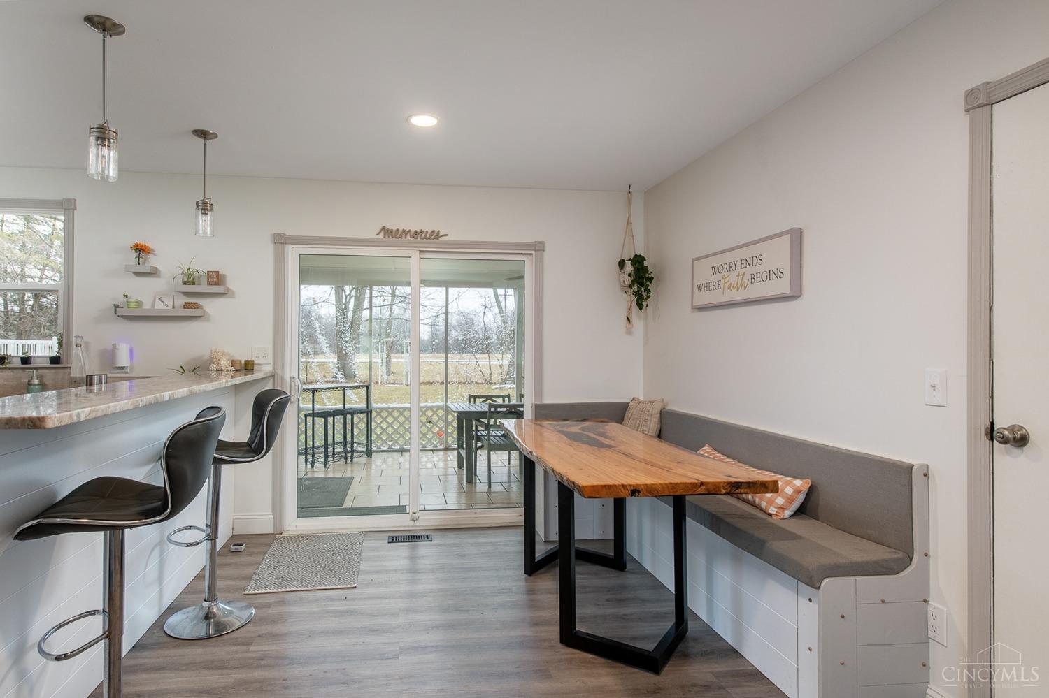 4776 Timberknoll Road Cincinnati, OH 45244 - Photo 11 of 21 Gallery Image 11