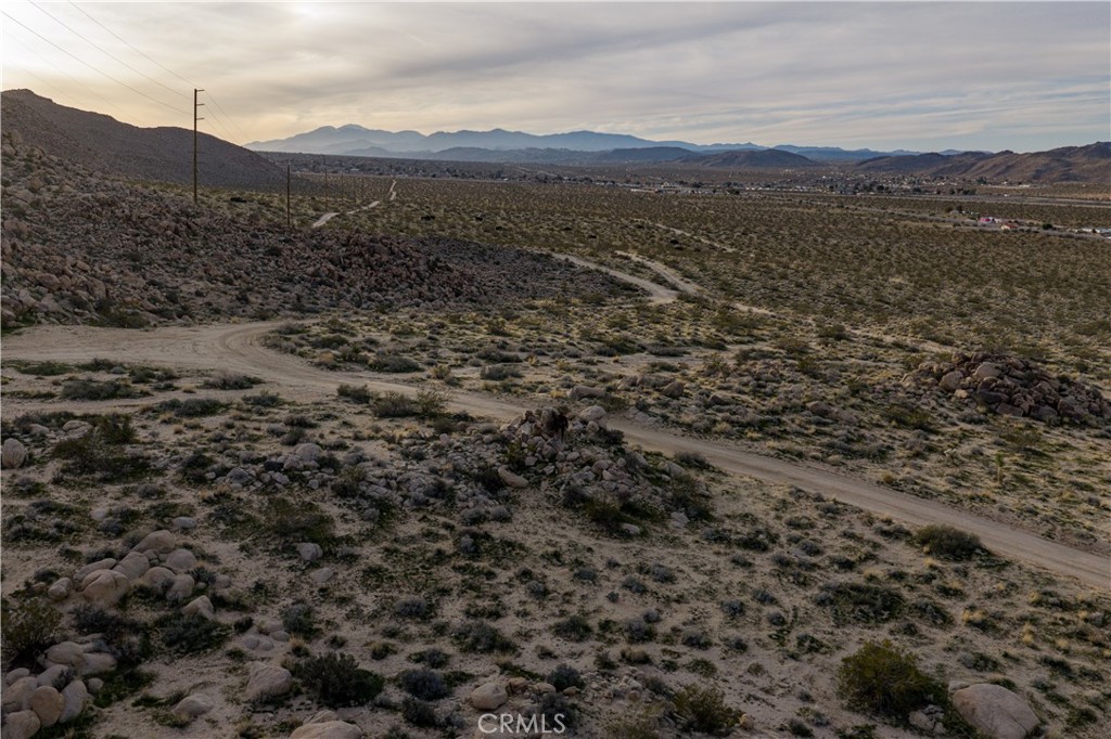 63251 Chickasaw Road Joshua Tree, CA 92252 - Photo 16 of 28