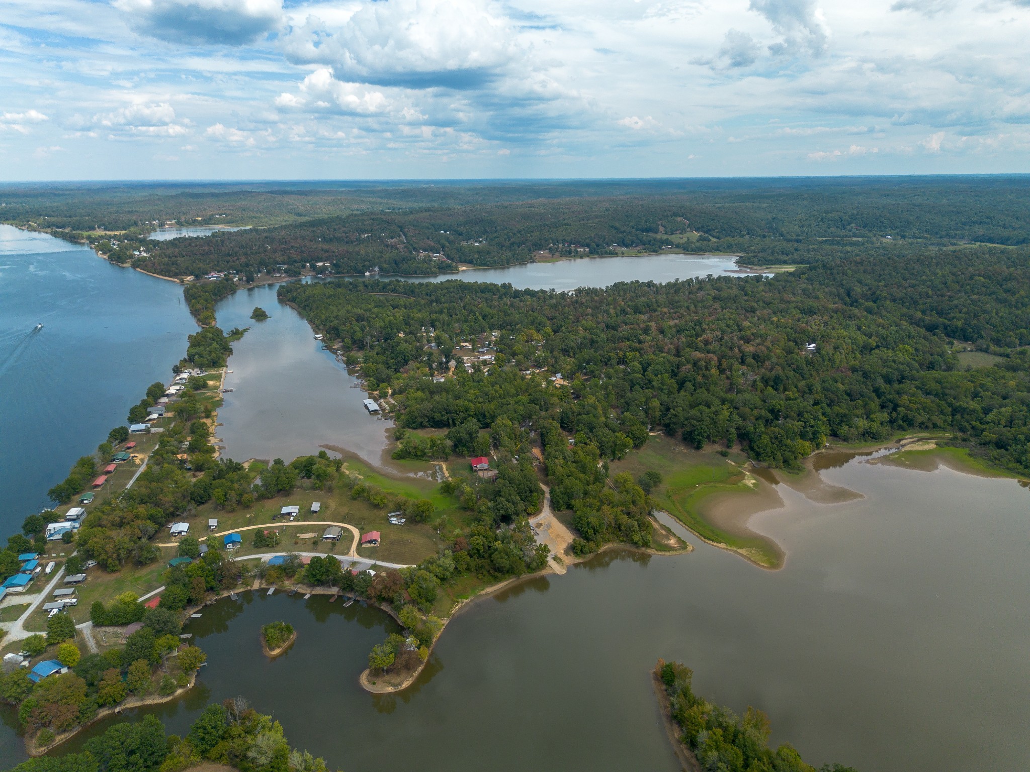 4428 Deer Creek Road Linden, TN 37096 - Photo 56 of 70 a view of an ocean and beach