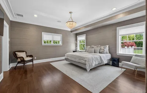 $4,200,000 | 32 Elm Street, Woodbury, NY 11797