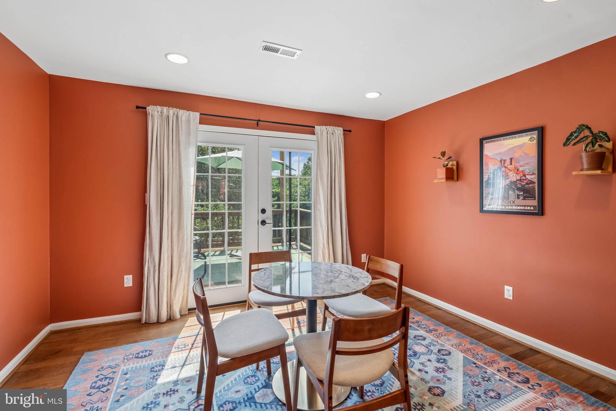 3005 Keswick Road Baltimore, MD 21211 - Photo 12 of 46 Dining room with deck access