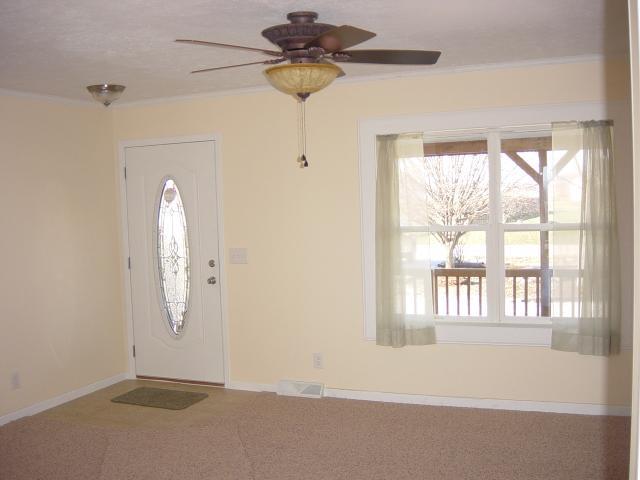8 Mary Ann Drive Rising Sun, IN 47040 - Photo 2 of 12 Gallery Image 2