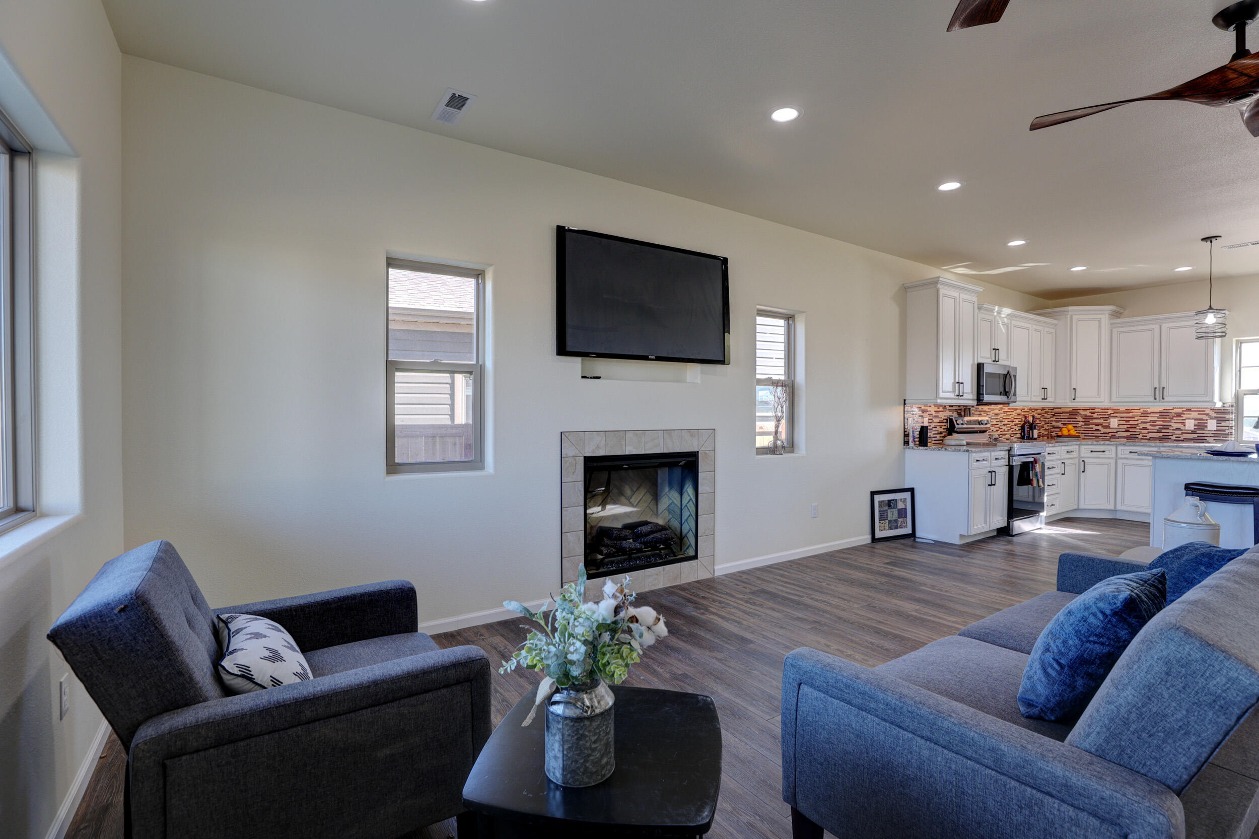 2386 Excalibur Way, Unit HB17) Sheridan, WY 82801 - Photo 15 of 44 AJ7A3555-2