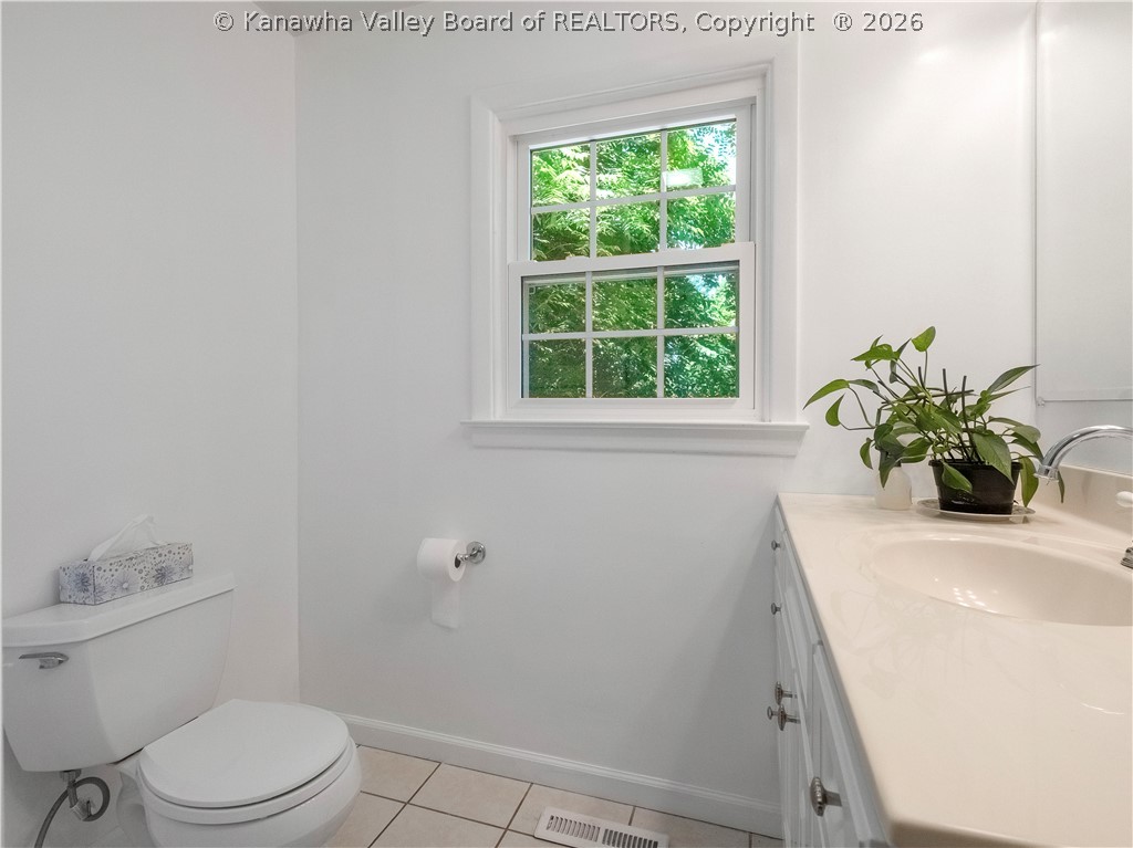 1413 Longridge Road Charleston, WV 25314 - Photo 7 of 33 Gallery Image 7