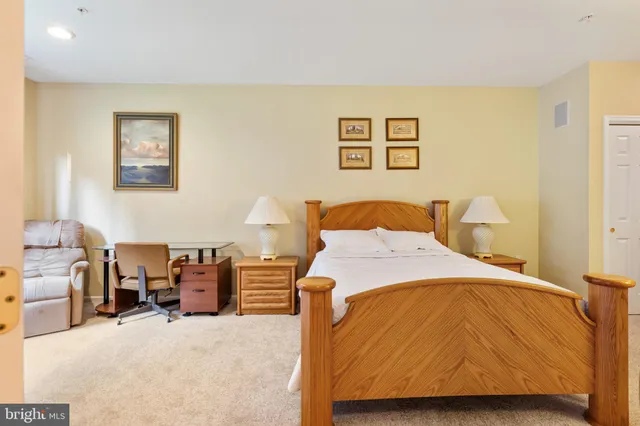 $400,000 | 2 Falcon Drive, Unit 202, Holland, PA 18966