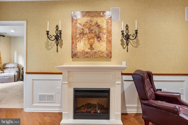 $400,000 | 2 Falcon Drive, Unit 202, Holland, PA 18966