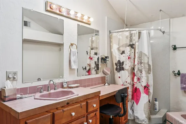 $625,000 | 27 Beechwood Court, Napa, CA 94558