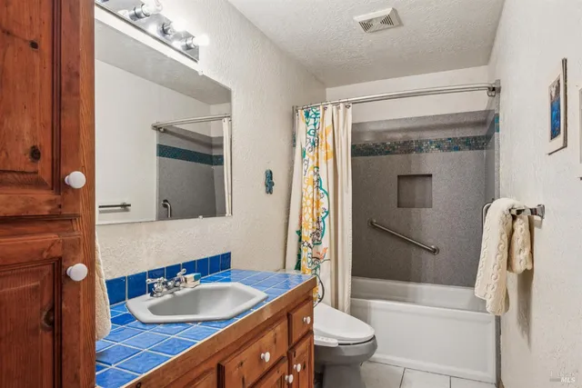 $625,000 | 27 Beechwood Court, Napa, CA 94558