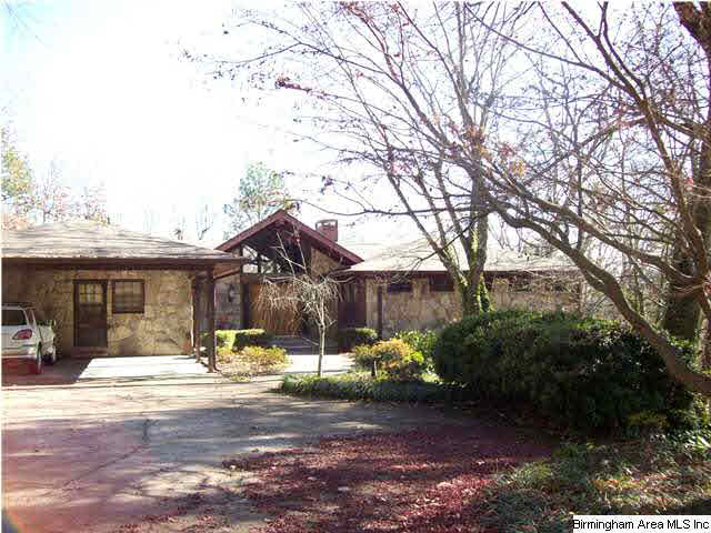 525 Paige Hill Road Anniston, AL 36207 - Photo 1 of 28