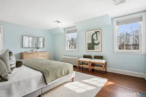 $799,000 | 188 Henderson Road, Fairfield, CT 06824