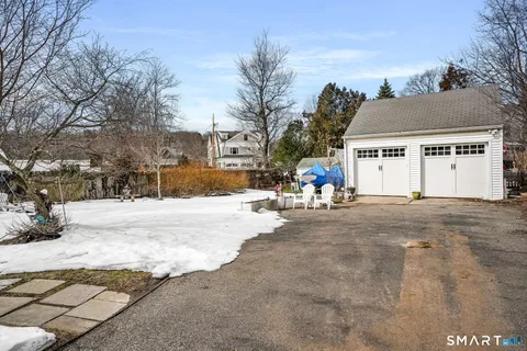 $799,000 | 188 Henderson Road, Fairfield, CT 06824