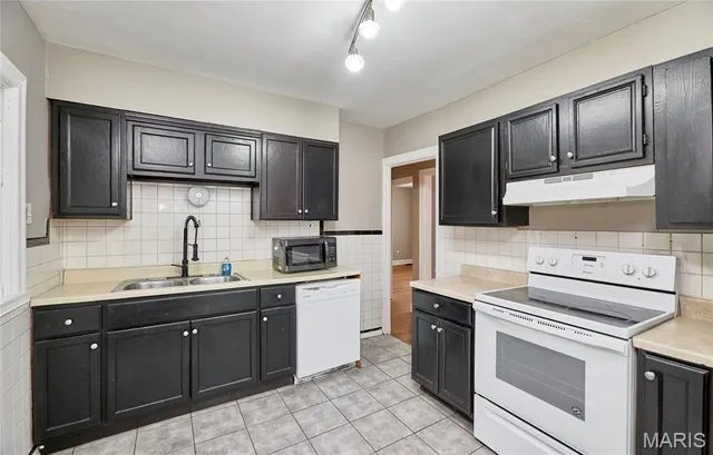 $1,100 | 11921 Larimore Road, St. Louis, MO 63138