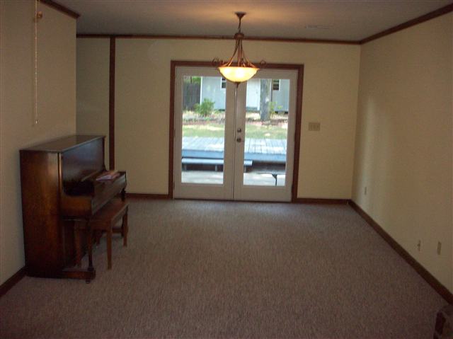 2 Walker Springs Road Taylors, SC 29687 - Photo 4 of 25 Gallery Image 4