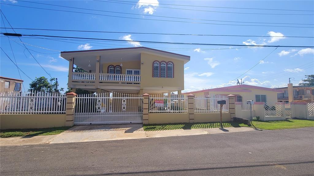 9th Street Vega Baja Lakes, Unit I2, Vega Baja, PR 00693 Compass