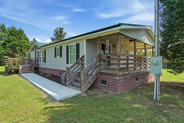 $300,000 | 295 County Line Road, Cross, SC 29436