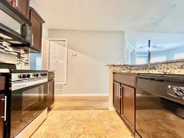 $1,825 | 219 St Andrews Court, Alpharetta, GA 30022