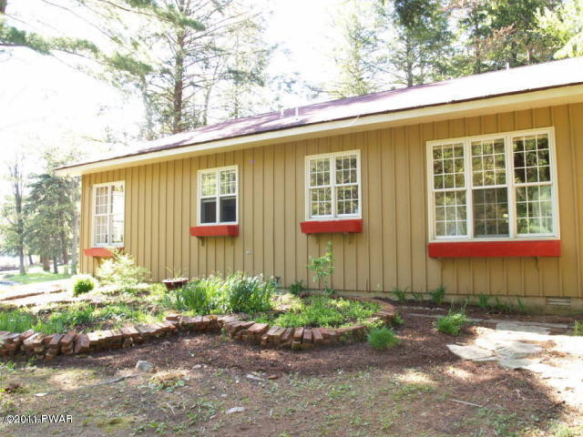 223 Waynewood Road Lake Ariel, PA 18436 - Photo 3 of 27