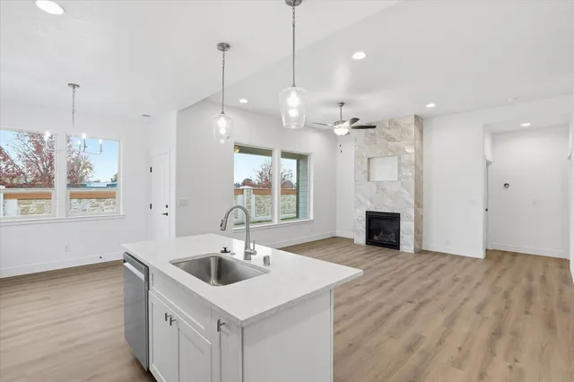 $502,850 | 21 North Country Club Drive, Unit 21, Deer Park, WA 99006