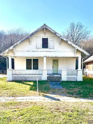 $74,000 | 219 North Mission, Council Grove, KS 66846
