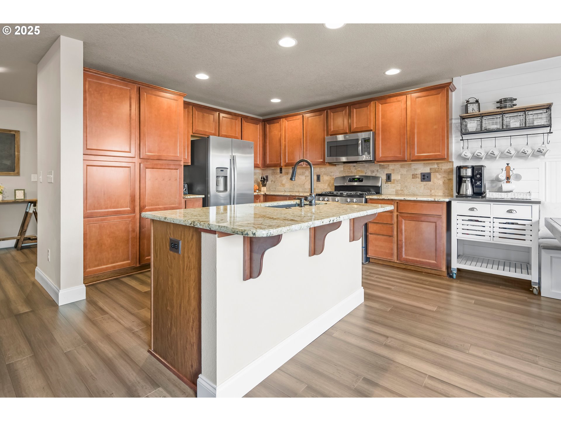 15567 Bachelor Avenue Sandy, OR 97055 - Photo 13 of 44 Kitchen