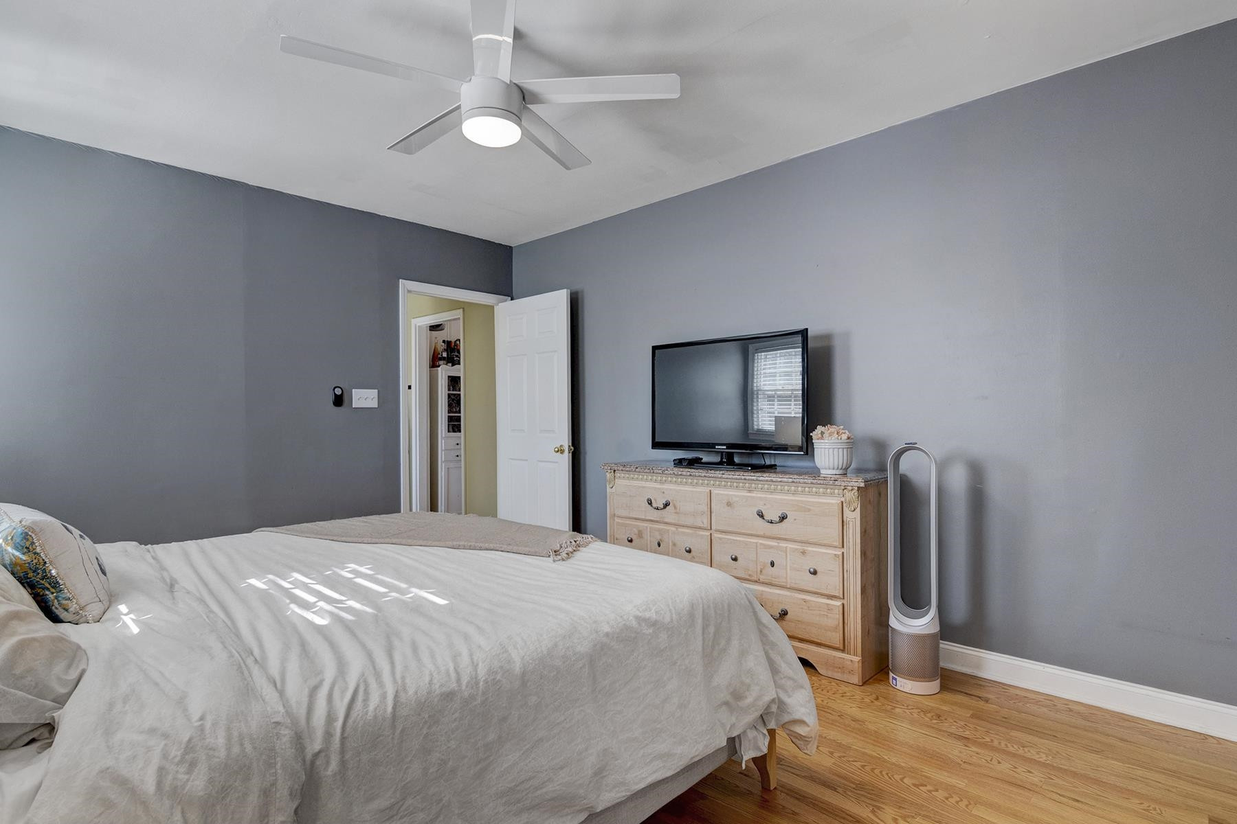 224 Glascock Street Raleigh, NC 27604 - Photo 13 of 28 Master Bedroom