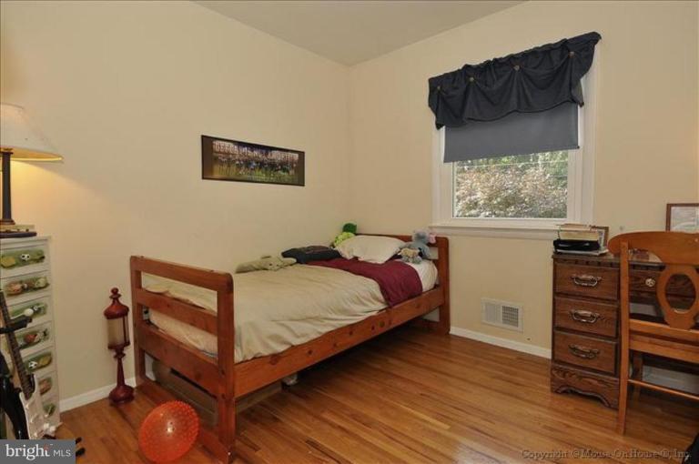 204 Rolling Road Gaithersburg, MD 20877 - Photo 13 of 23 Bedroom #2