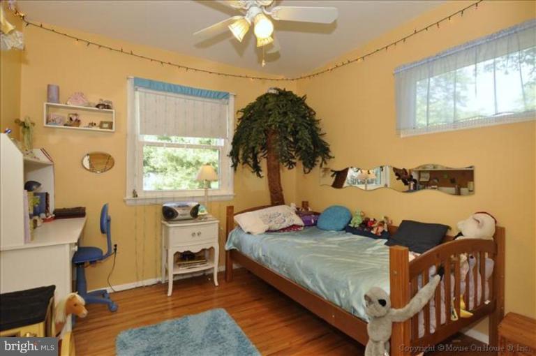 204 Rolling Road Gaithersburg, MD 20877 - Photo 14 of 23 Bedroom #1