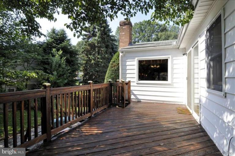 204 Rolling Road Gaithersburg, MD 20877 - Photo 22 of 23 Deck