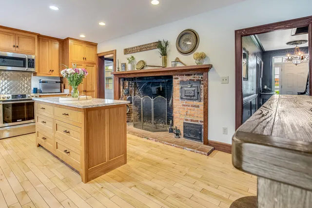 $1,995,000 | 626 Highway 1, Scarborough, ME 04074