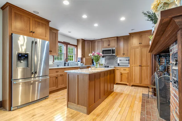 $1,995,000 | 626 Highway 1, Scarborough, ME 04074