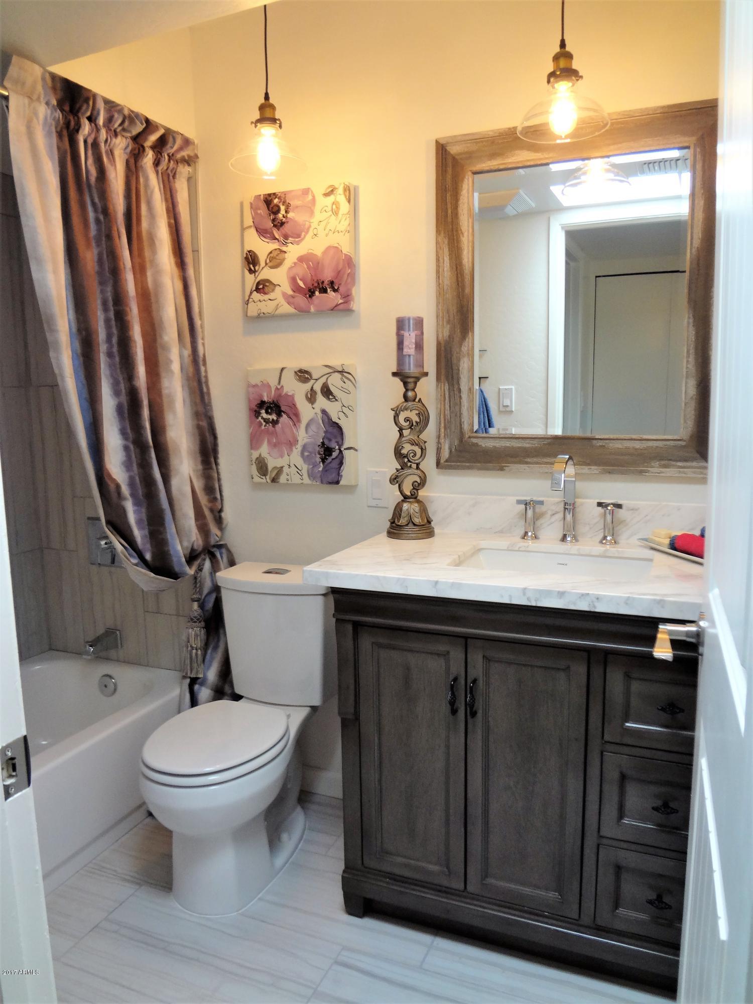 6003 North 10th Way Phoenix, AZ 85014 - Photo 20 of 37 Hall Bathroom