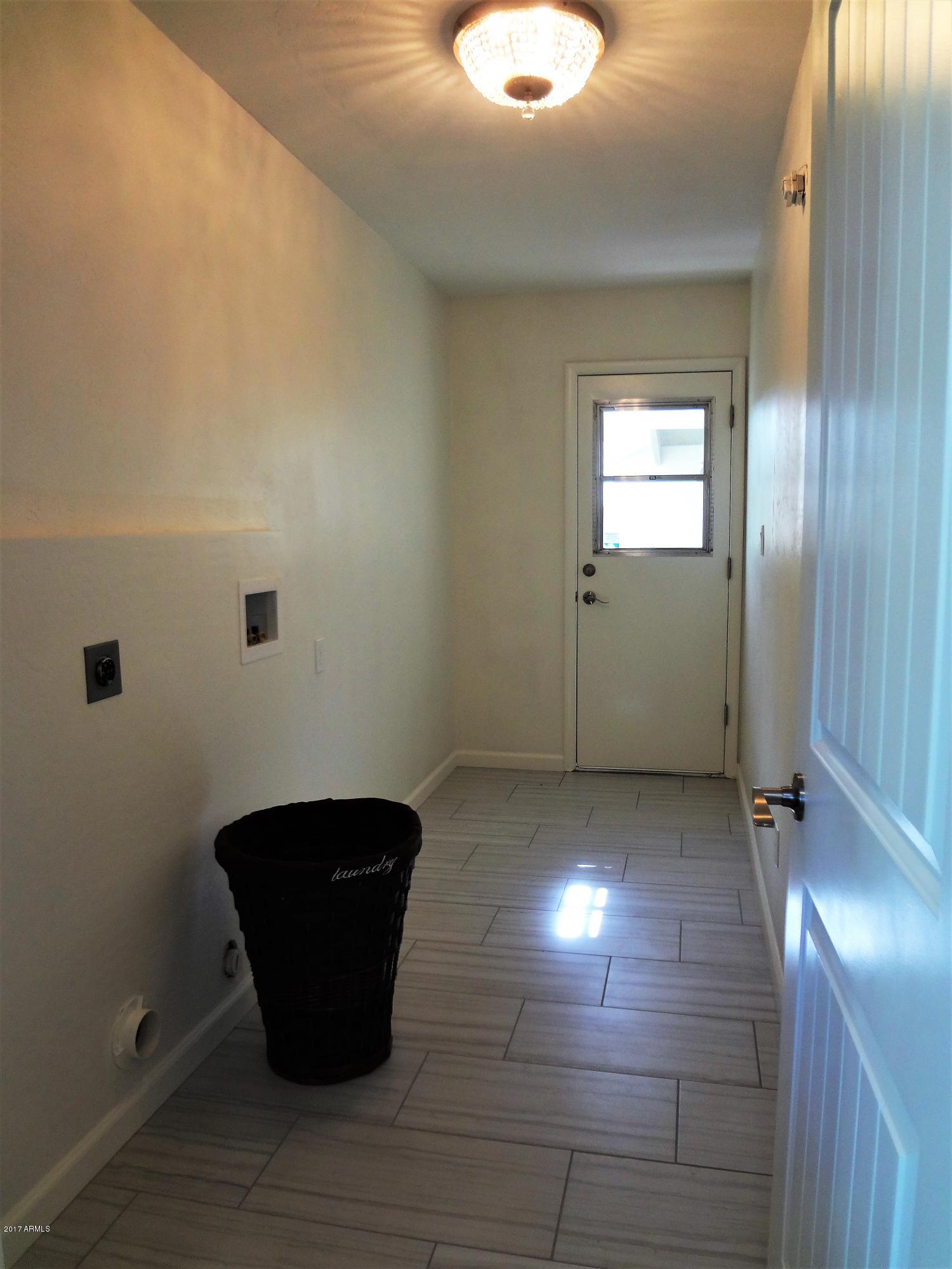 6003 North 10th Way Phoenix, AZ 85014 - Photo 29 of 37 Laundry Room