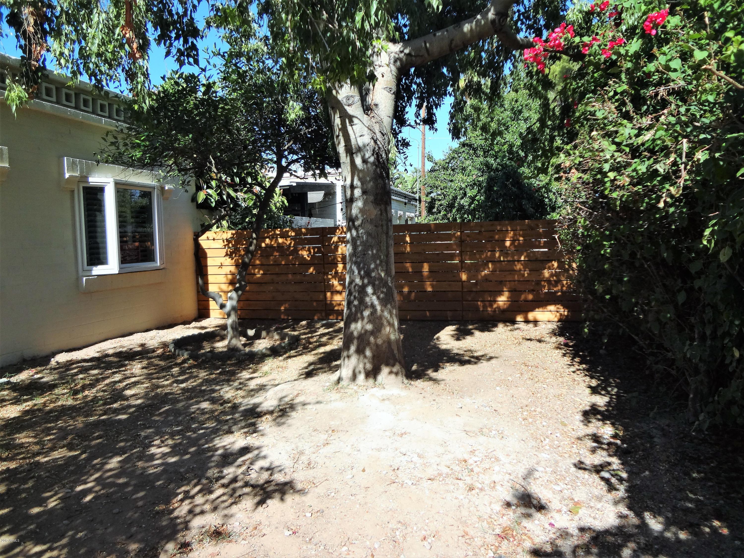6003 North 10th Way Phoenix, AZ 85014 - Photo 34 of 37 New Modern Wood Fence