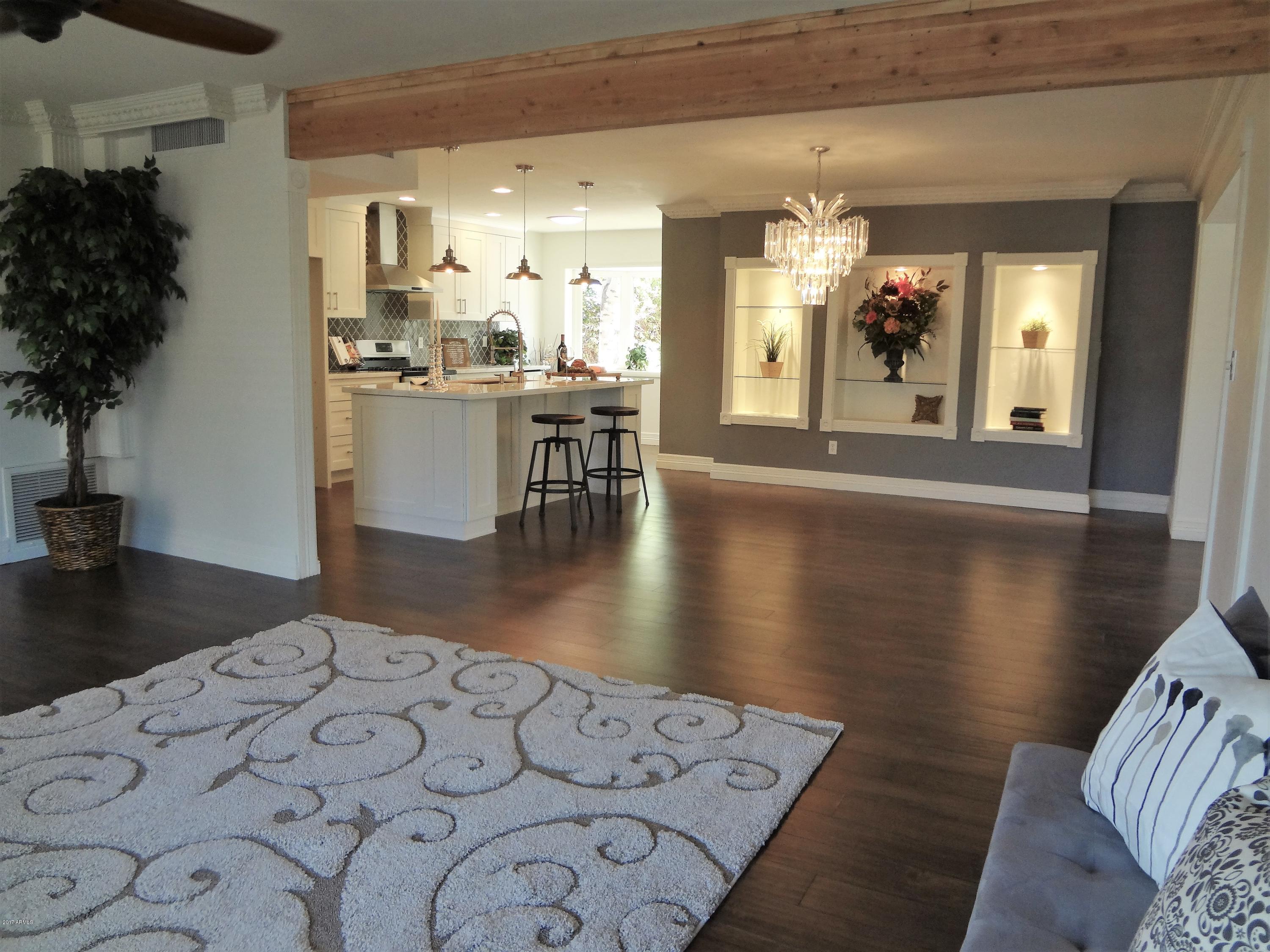 6003 North 10th Way Phoenix, AZ 85014 - Photo 5 of 37 Great Room