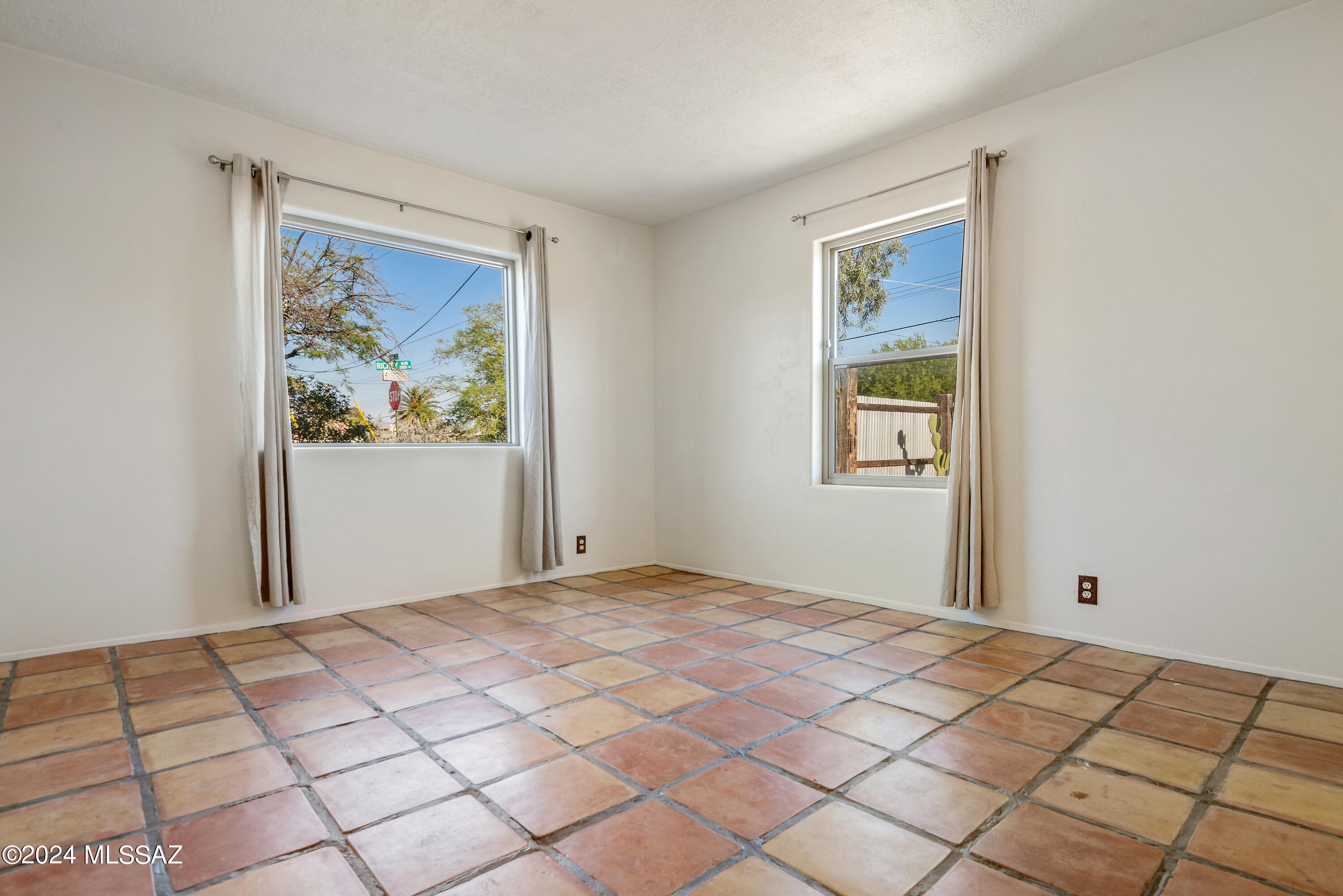 2801 North Richey Boulevard Tucson, AZ 85716 - Photo 23 of 33