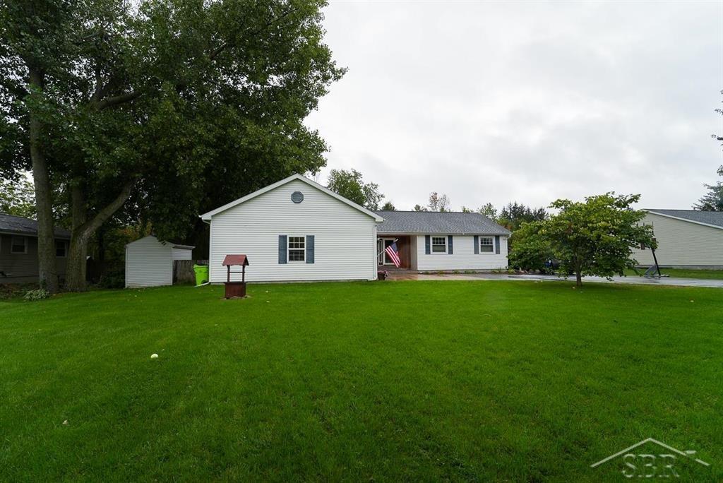 4674 East Wackerly Road Midland, MI 48642 - Photo 3 of 41 50091643-2.JPG