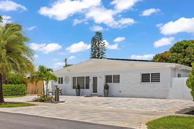 $575,000 | 881 Northwest 177th Terrace, Miami Gardens, FL 33169
