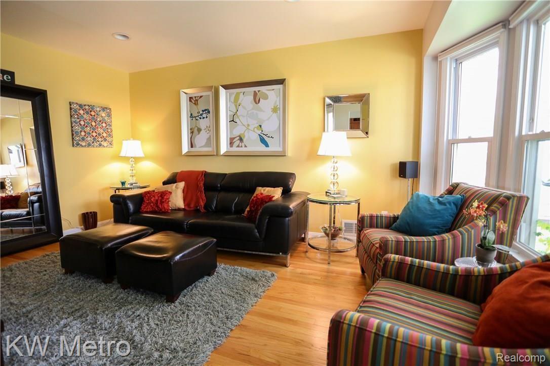 3144 Wakefield Road Berkley, MI 48072 - Photo 2 of 36 Wakefield-2.jpg
