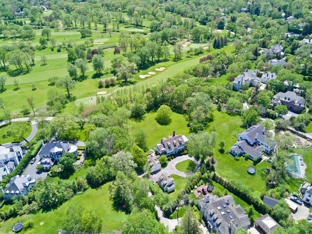 12 Indian Hill Road Winnetka, IL 60093 - Photo 4 of 9