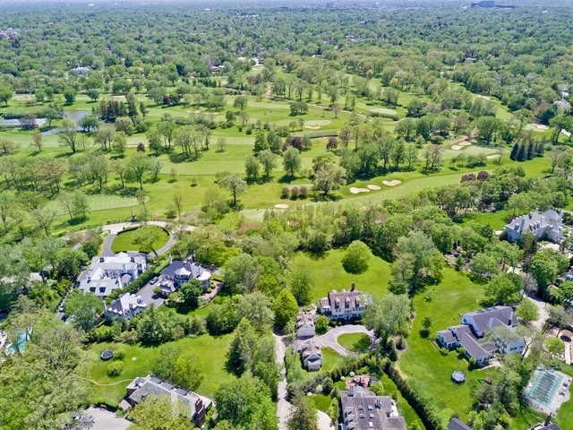12 Indian Hill Road Winnetka, IL 60093 - Photo 6 of 9