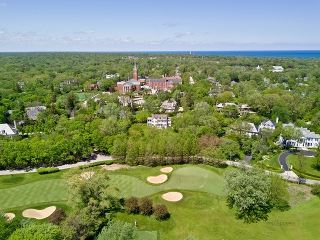 12 Indian Hill Road Winnetka, IL 60093 - Photo 8 of 9